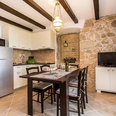 Apartment Bonaca Vrbnik (Primorje-Gorski Kotar)